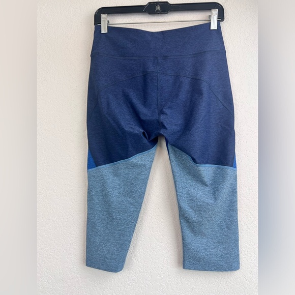 Outdoor Voices Colorblock Cropped Leggings Size Medium - Picture 4 of 8